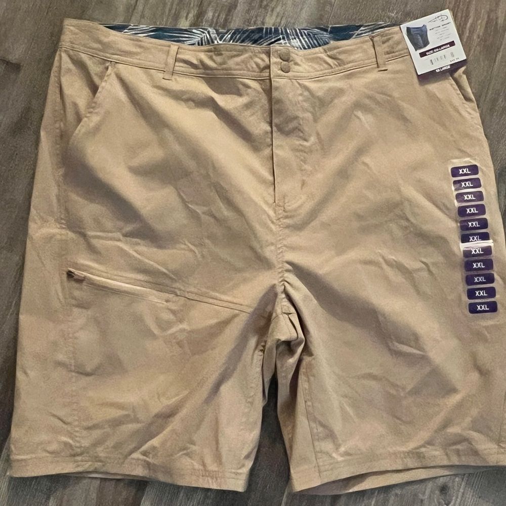 Reel Life Riptide Shorts~ Size
Mens 2X